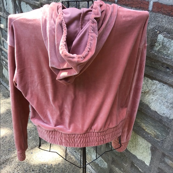 No Boundaries Velour Jogging Set - Picture 7 of 13